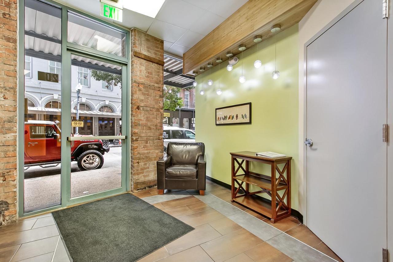 Beautiful Condos Steps From French Quarter And Bourbon St Nova Orleães Exterior foto