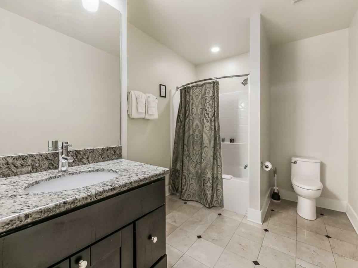 Beautiful Condos Steps From French Quarter And Bourbon St Nova Orleães Exterior foto