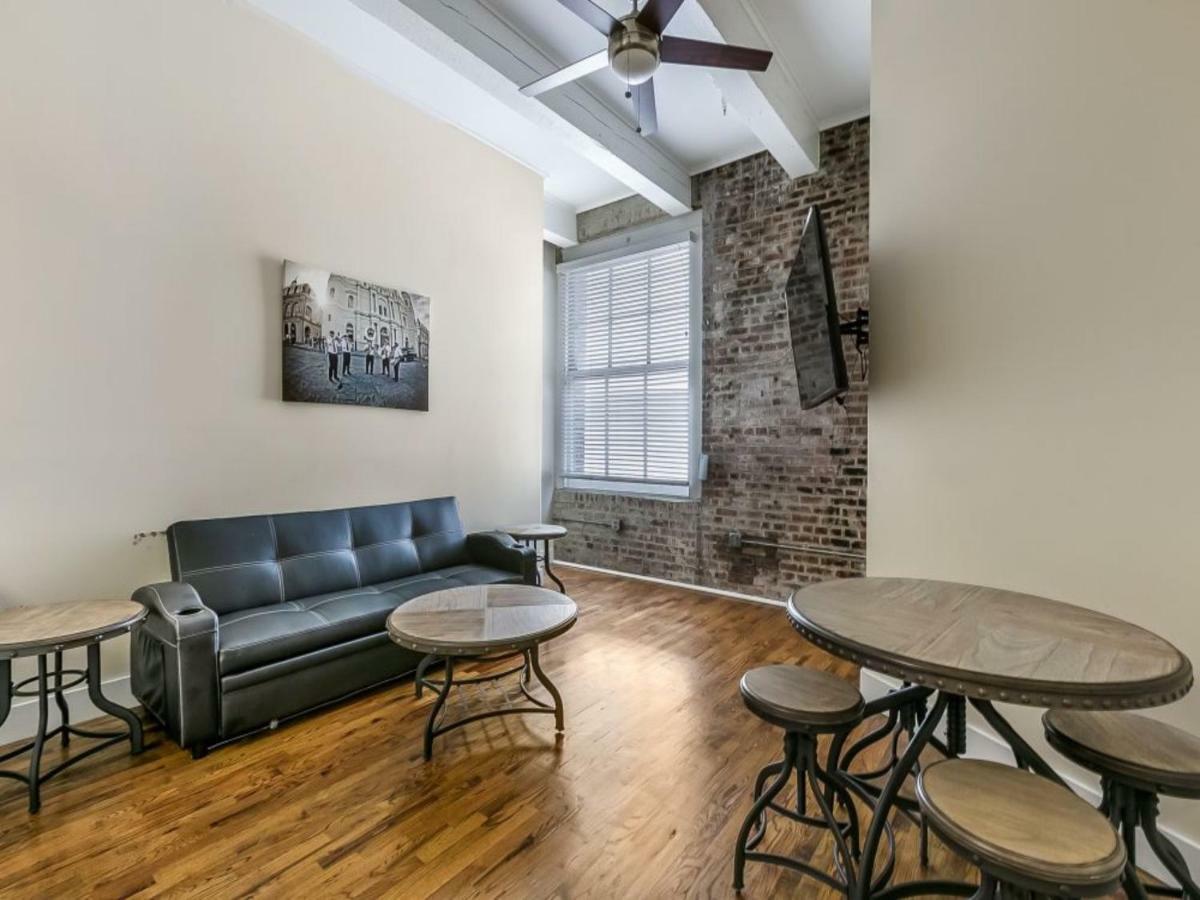 Beautiful Condos Steps From French Quarter And Bourbon St Nova Orleães Exterior foto